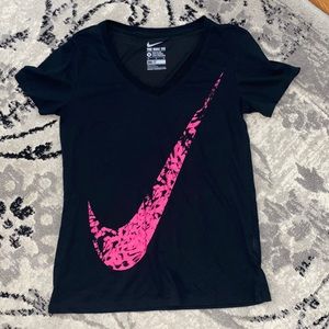 Black Nike T-SHIRT